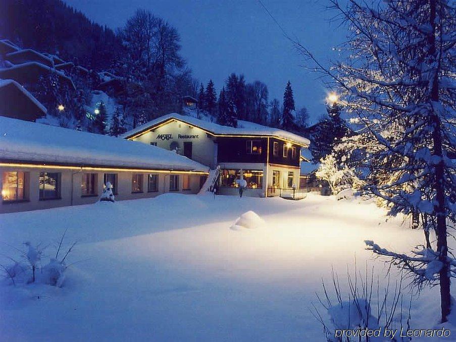 Vista Resort Hostel Zweisimmen Esterno foto