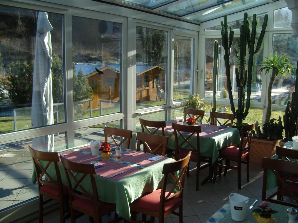 Vista Resort Hostel Zweisimmen Esterno foto