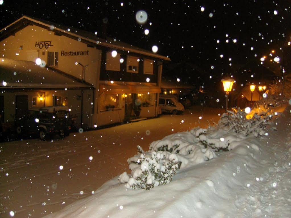 Vista Resort Hostel Zweisimmen Esterno foto